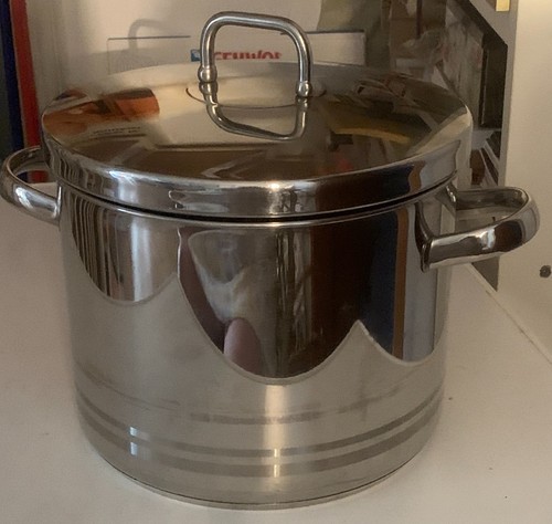 Großer kochtopf mit deckel - kochtopf,